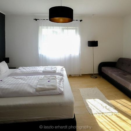 Ciprus Porta Apartmanok Балатонкенезе Экстерьер фото