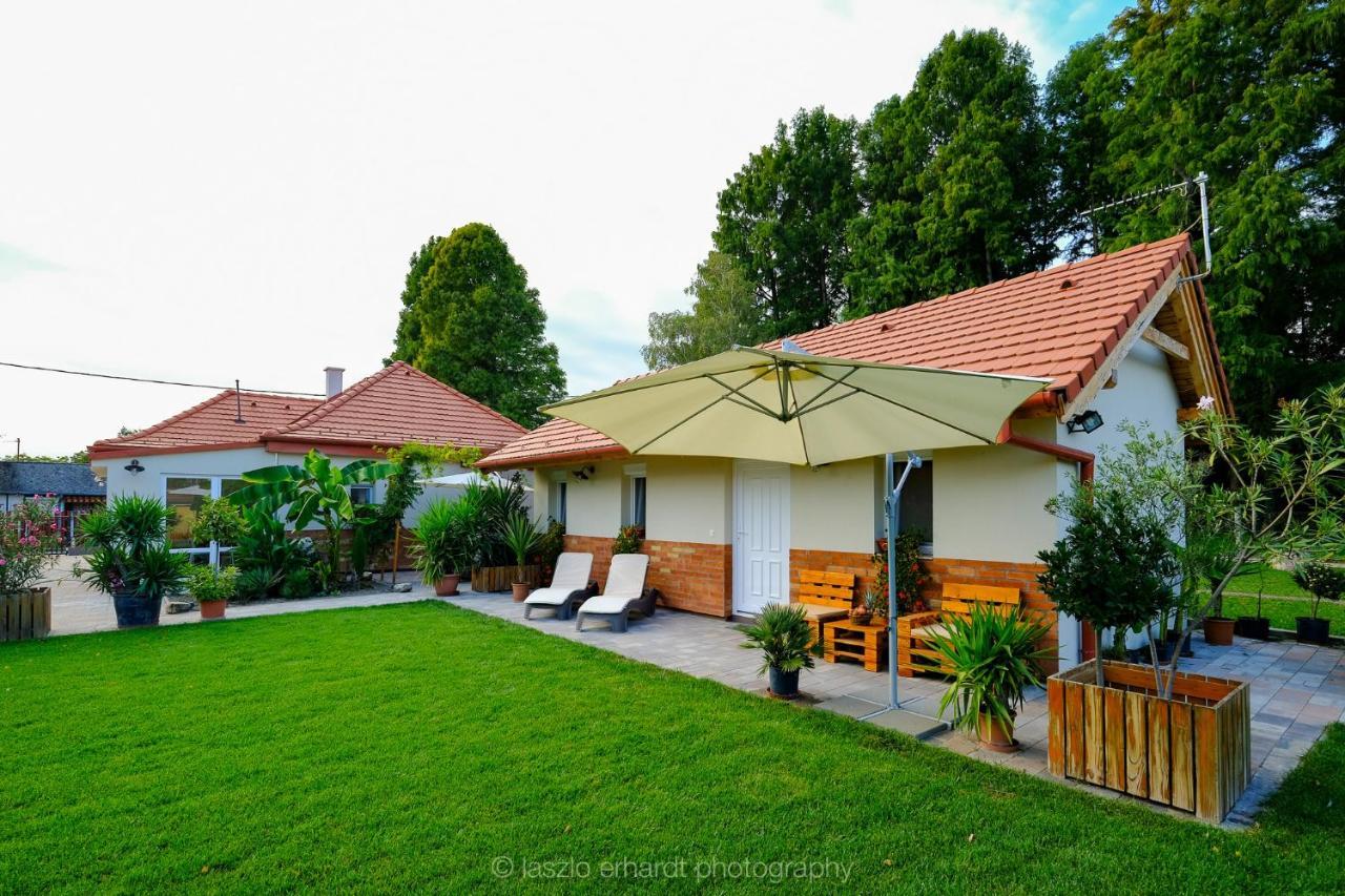 Ciprus Porta Apartmanok Балатонкенезе Экстерьер фото